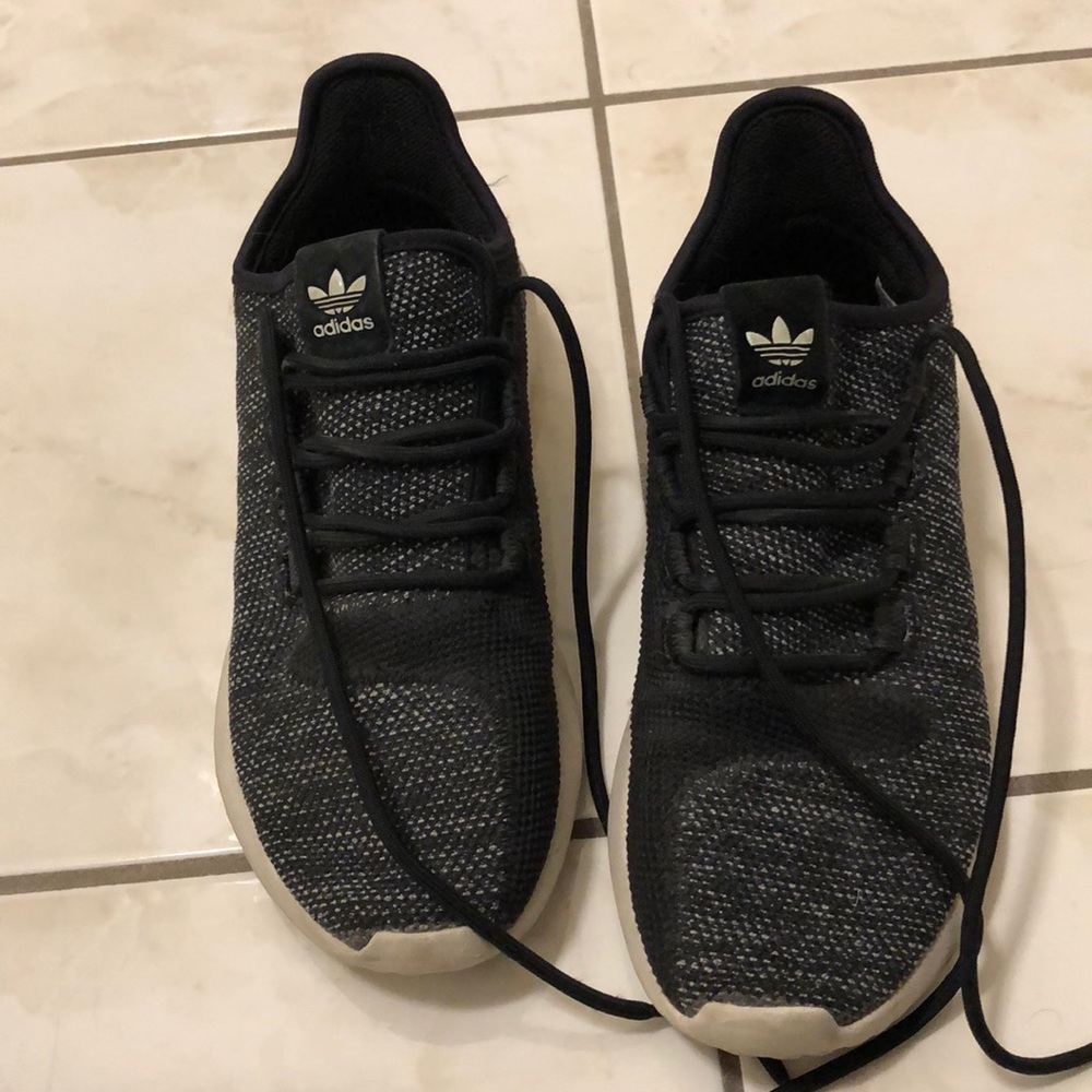 Adidas tubular shadows